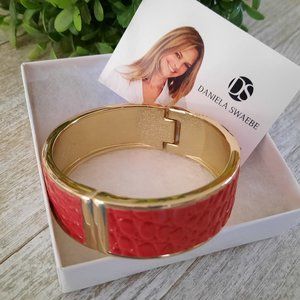 Daniela Swaebe Crimson Red Crocodile Inlay Wide Hinge Bangle - Goldtone, New!